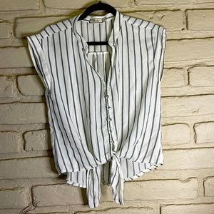 Boutique Sleeveless Tie Bottom Top Size M EUC
